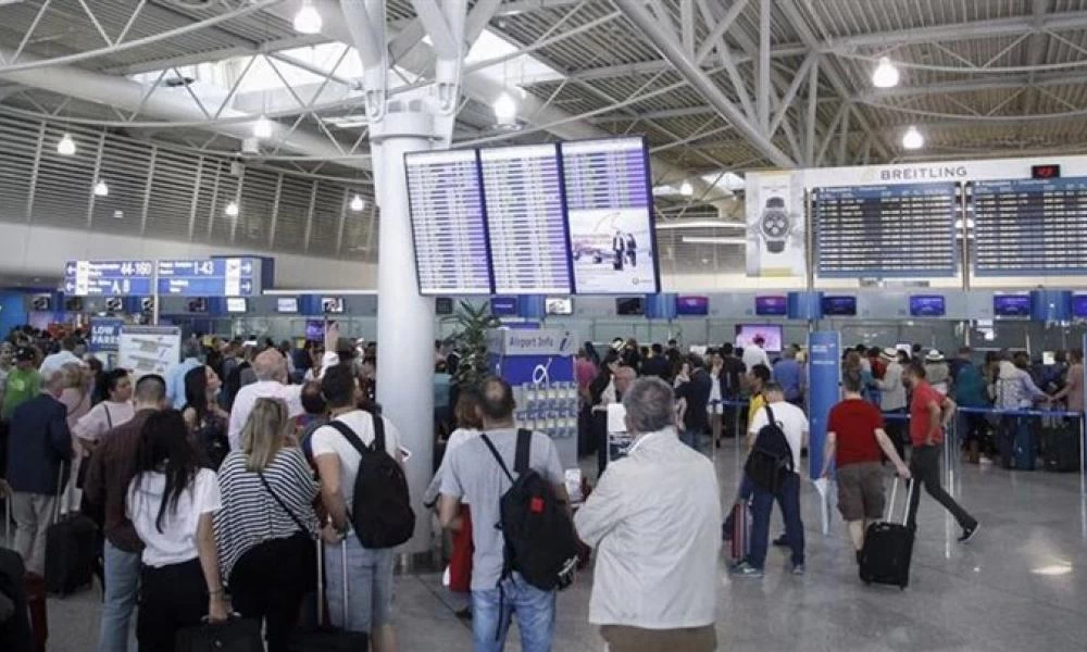 Καθηγητής Μικροβιολογίας για τον κορωνοϊό: Όσο πιο αργά έρθει τόσο καλύτερα για την Ελλάδα